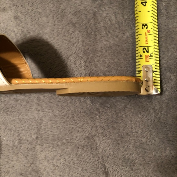 Qupid White Archer Slip-On Sandals - NIB Sz7.5 - Picture 7 of 8